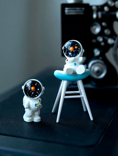 ABS Creative Ornament, Astronaut Design Decoration Craft