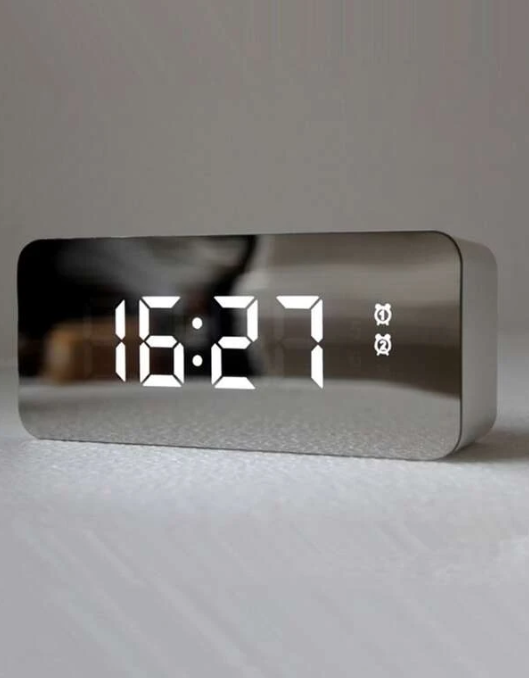 LED Electric Digital Alarm Clock, Plastic Mirror Surface Desktop Digital Clock